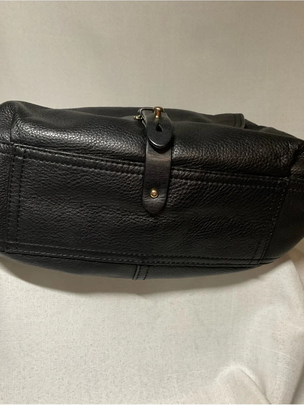 Lauren Ralph Lauren Black Leather Shoulder Bag with Gold Hardware